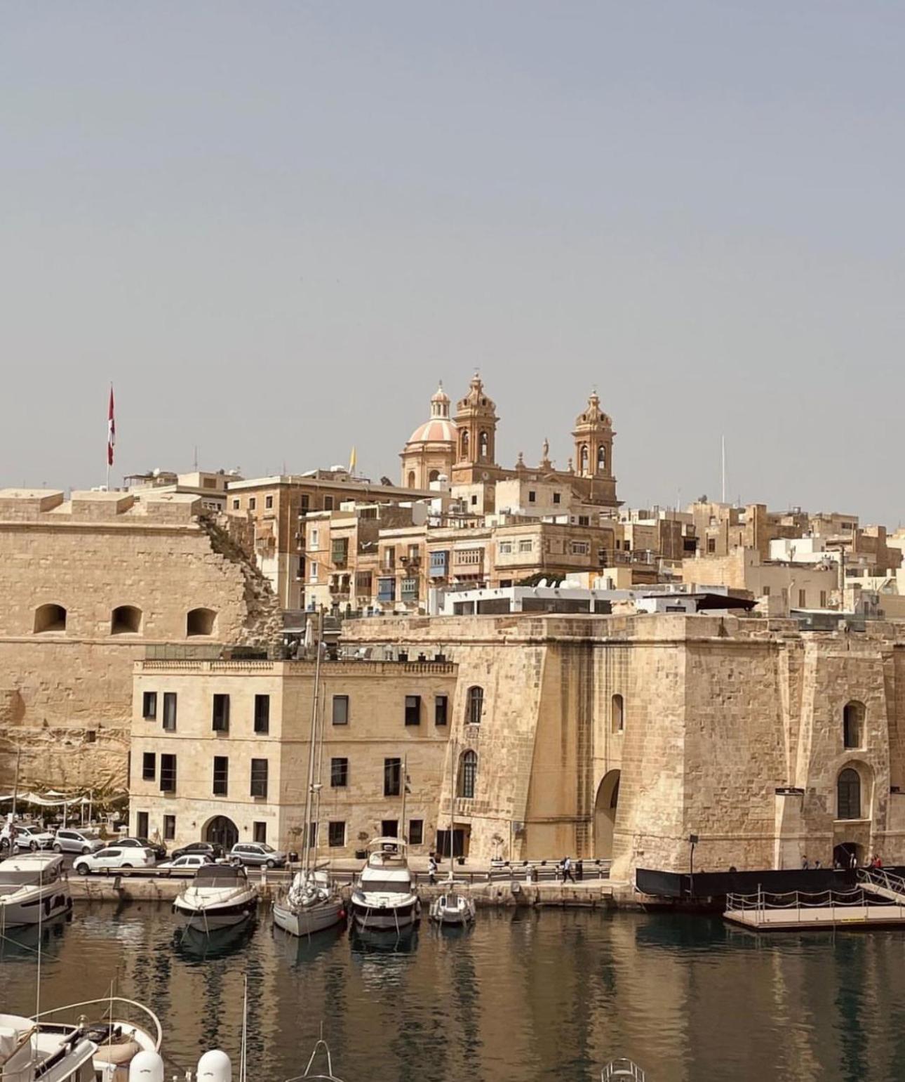 Arcanum Apartment 1 Very Close To Seafront Bus Station And Ferry To Valletta Senglea Exteriör bild
