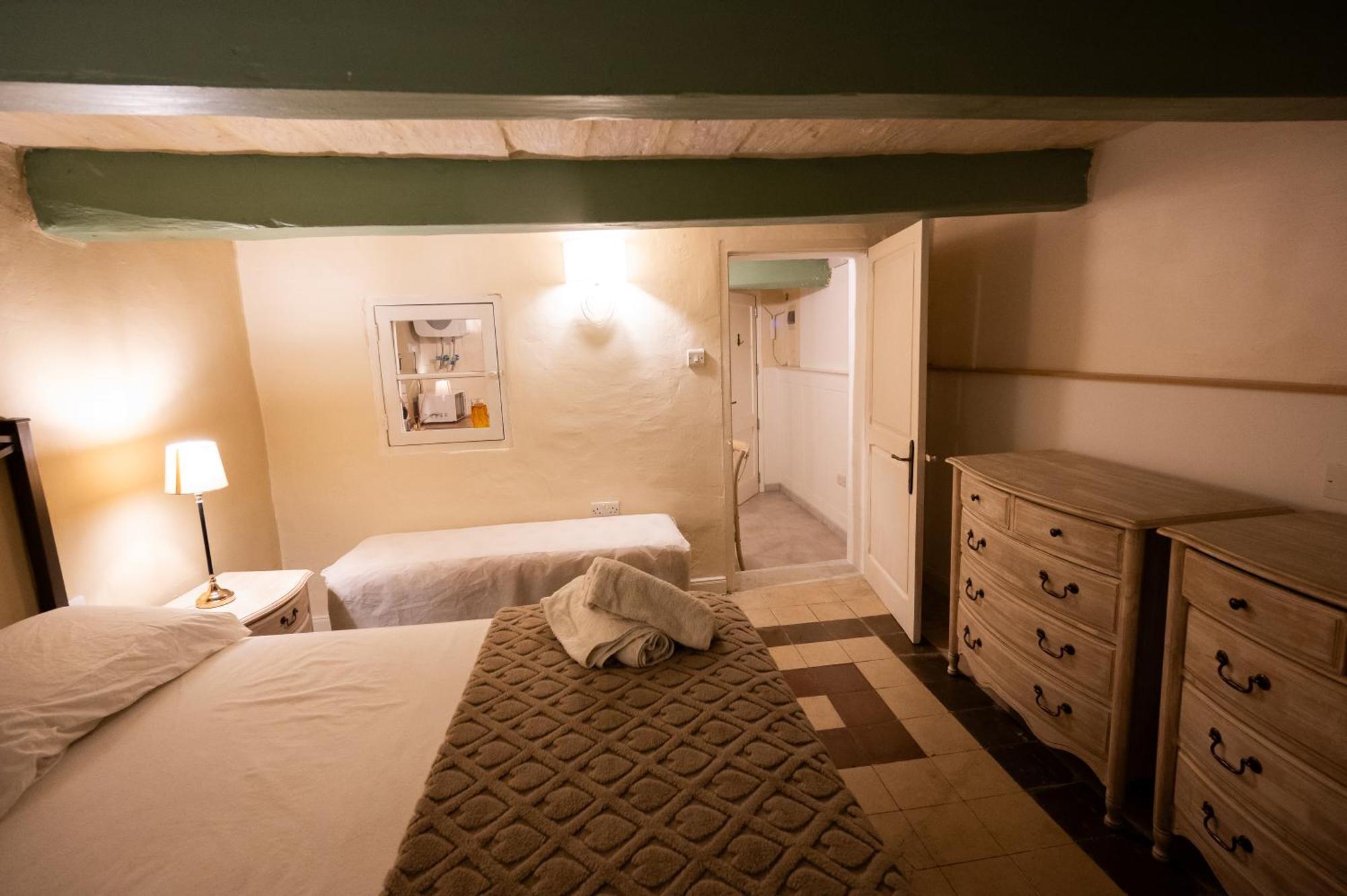 Arcanum Apartment 1 Very Close To Seafront Bus Station And Ferry To Valletta Senglea Exteriör bild